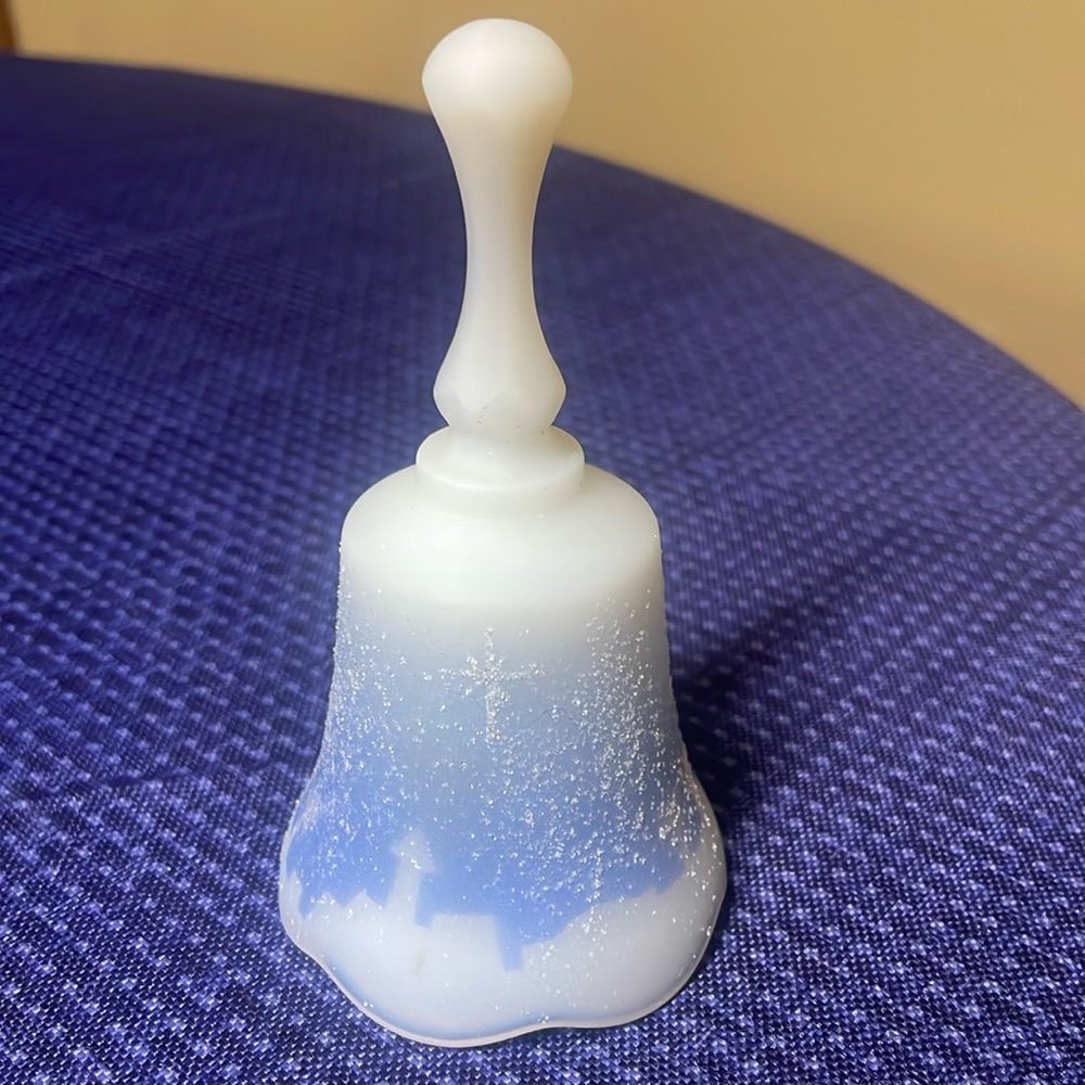 Fenton Art Glass Musical Bell “Little Town of Bethlehem” signed S. Stephens